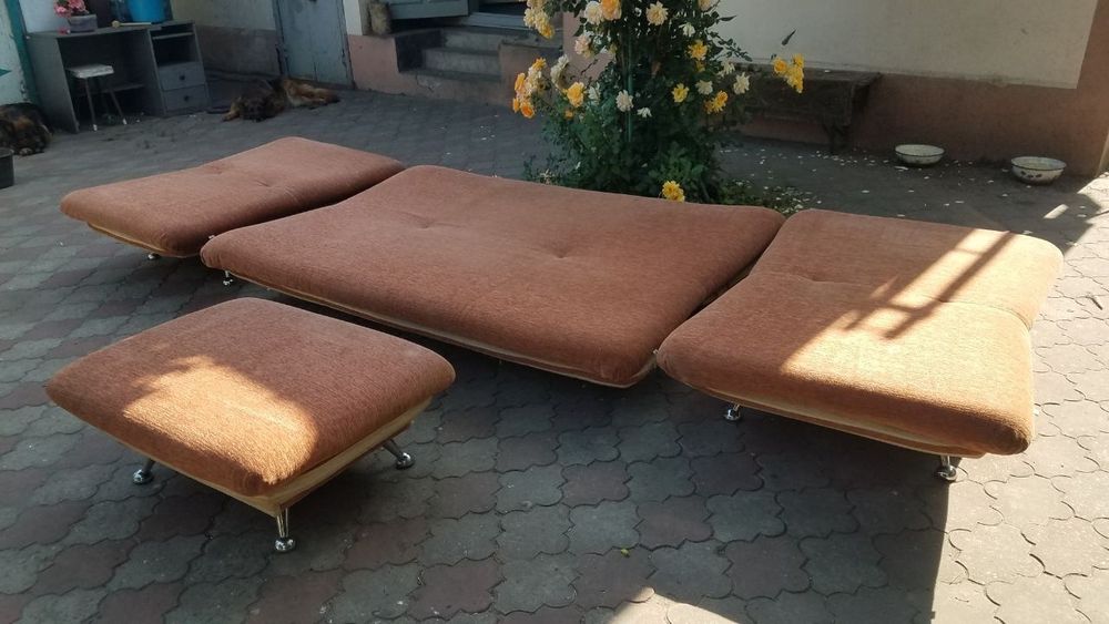 Диван, 2 кресла, пуфік