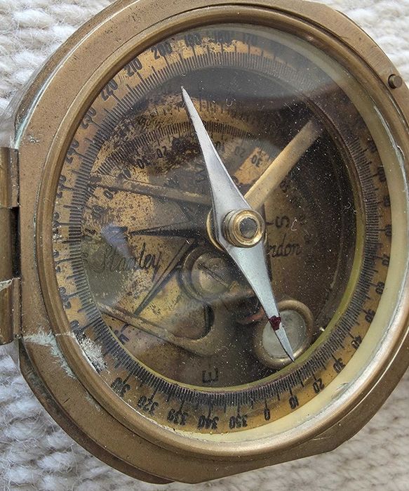 Bússola de navegação vintage Stanley London em latão, estilo Brunton.