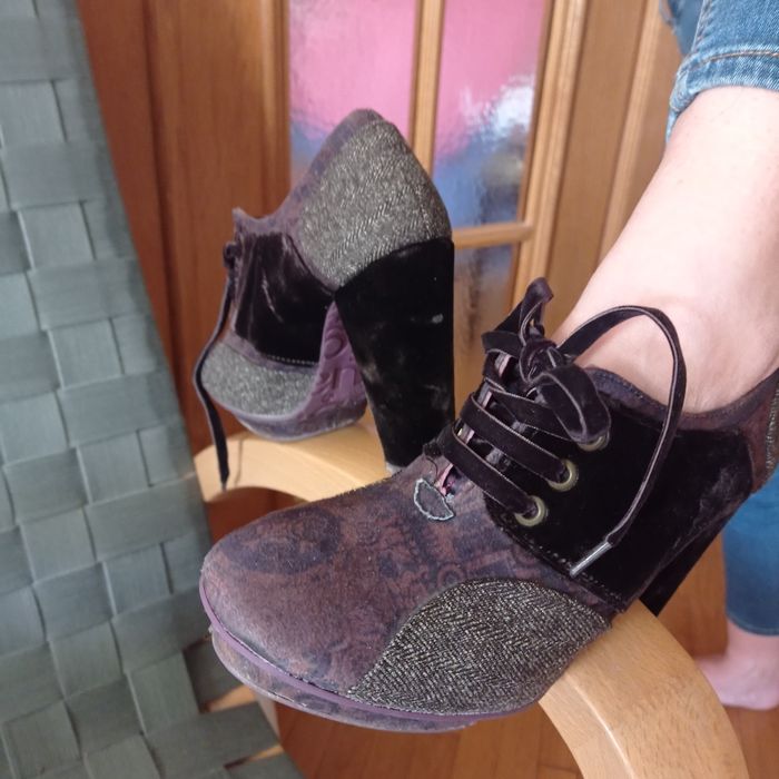 БОТИЛЬОНЫ фиолетовые Desigual, фэшн-хит