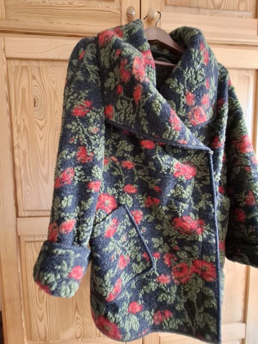 Oryginalny wełniany damski płaszcz Nahlik rozmiar 40