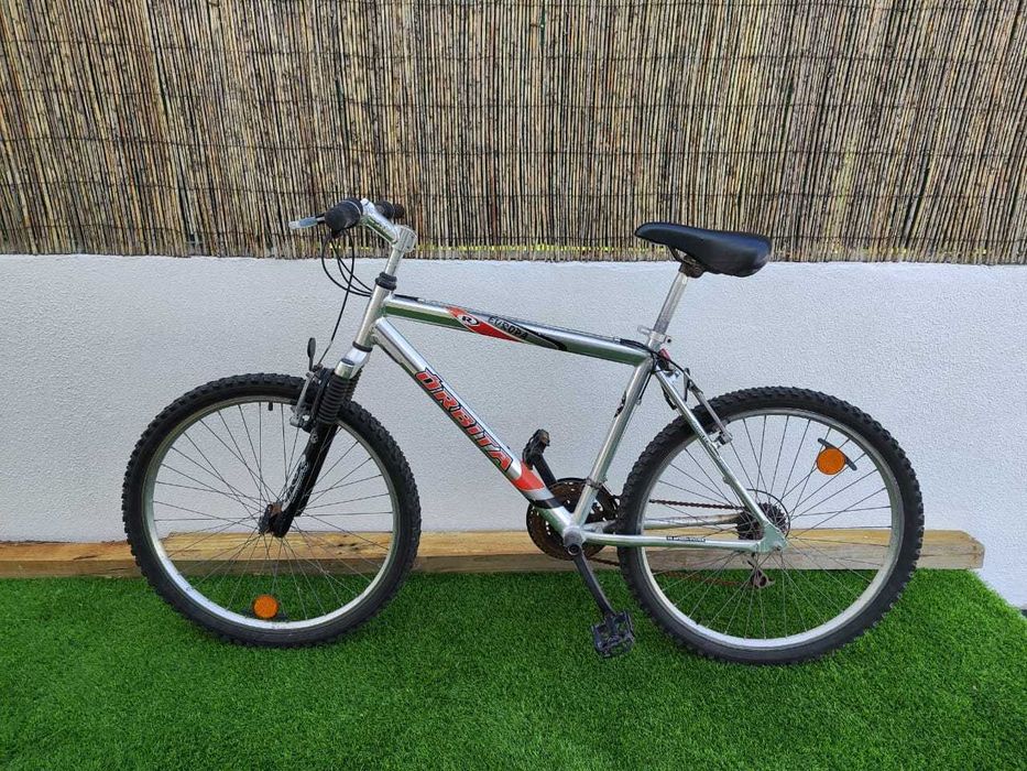 Bicicleta Montanha Órbita Europa 26" – Funcional | Vendo por mudança