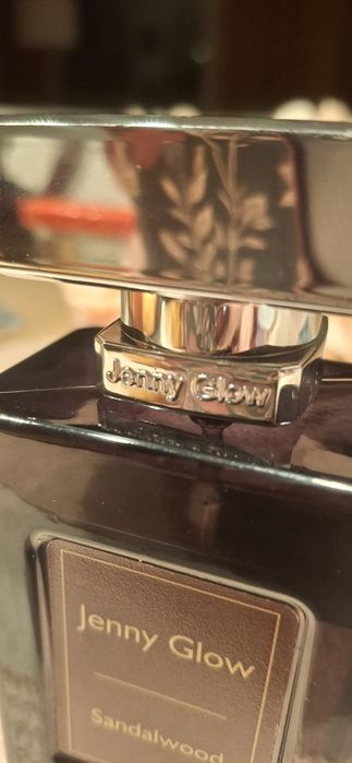 Jenny Glow Sandalwood