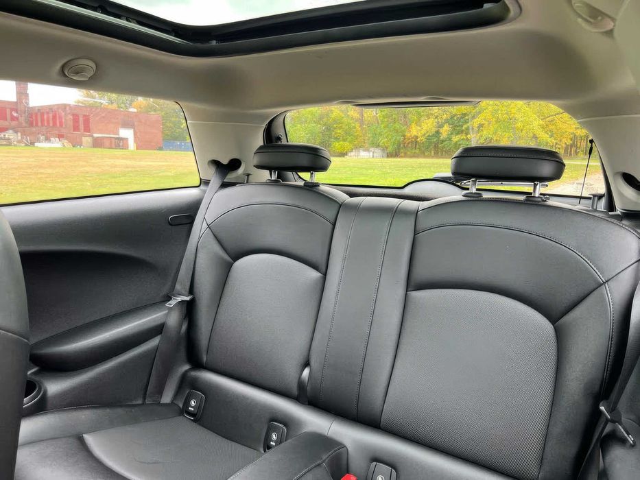 MINI Cooper 2-Door      2015