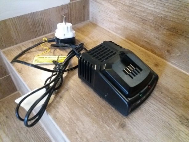 Ładowarka Akumulatorów 18V ERBAUER TITAN WORX JCB + przejsciowka