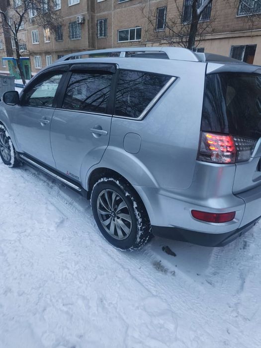 Mitsubishi Outlander Xl
