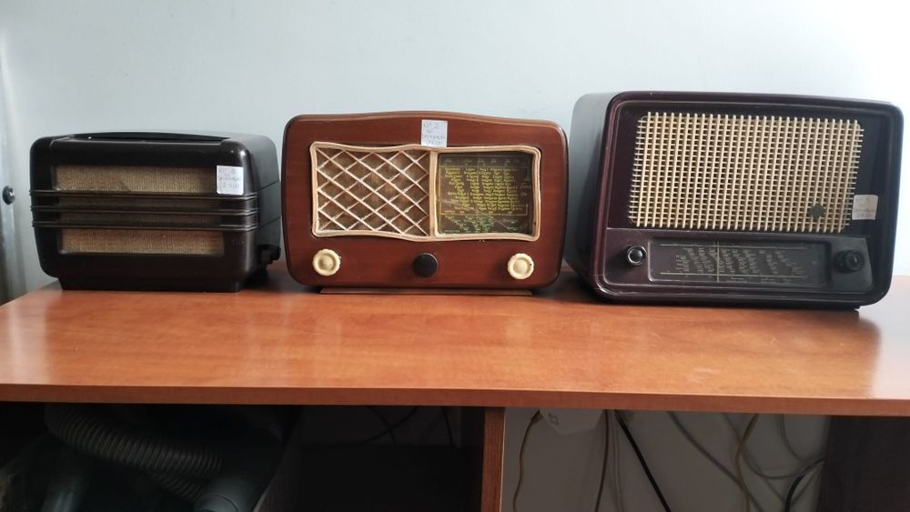 Rádios antigos para decoração