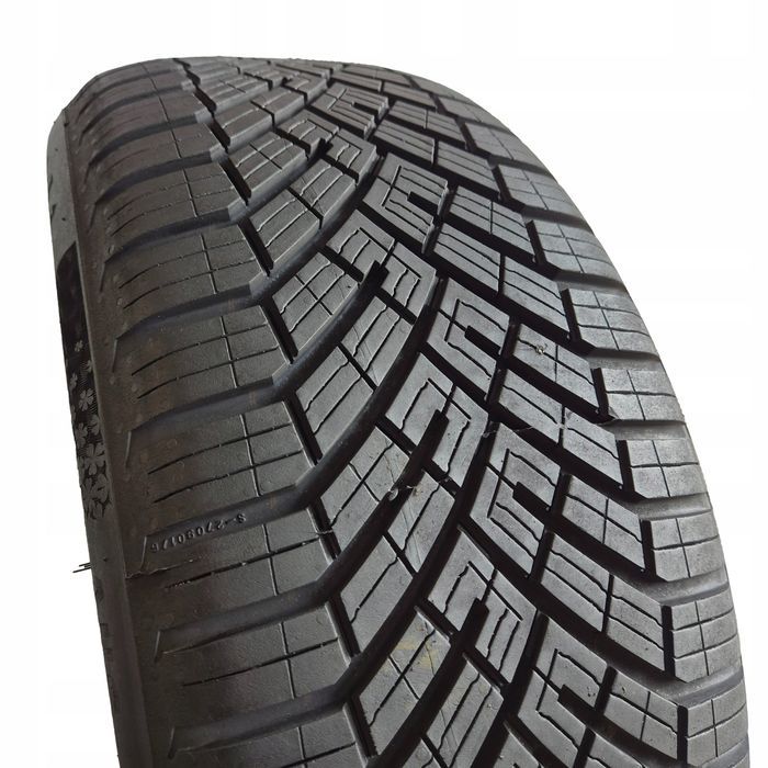 Opona continental allseasoncontact 2 215/50 r17 95w 7.5-8mm 2026