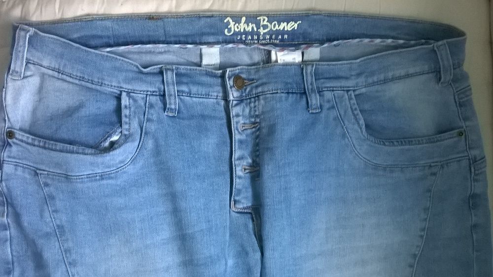 Spodnie damskie krótkie - Jeans z lykrą