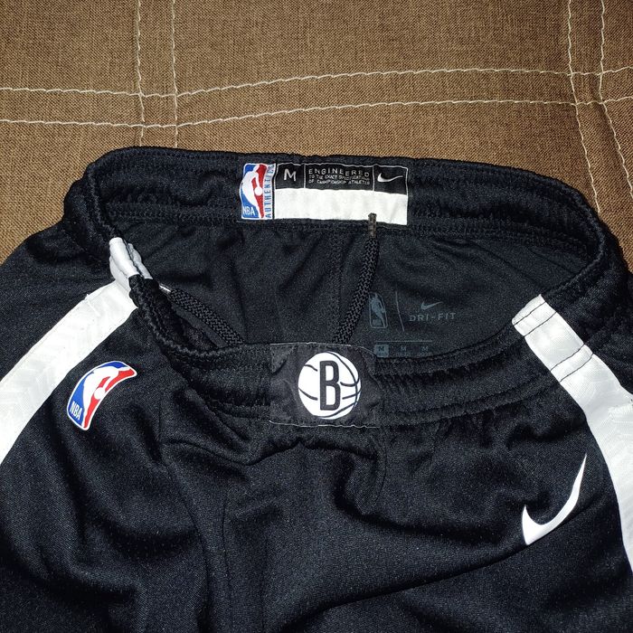 Подростковые шорты Nike NBA (11-13лет)