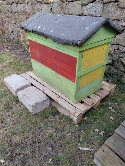 Ul warszawski solidny