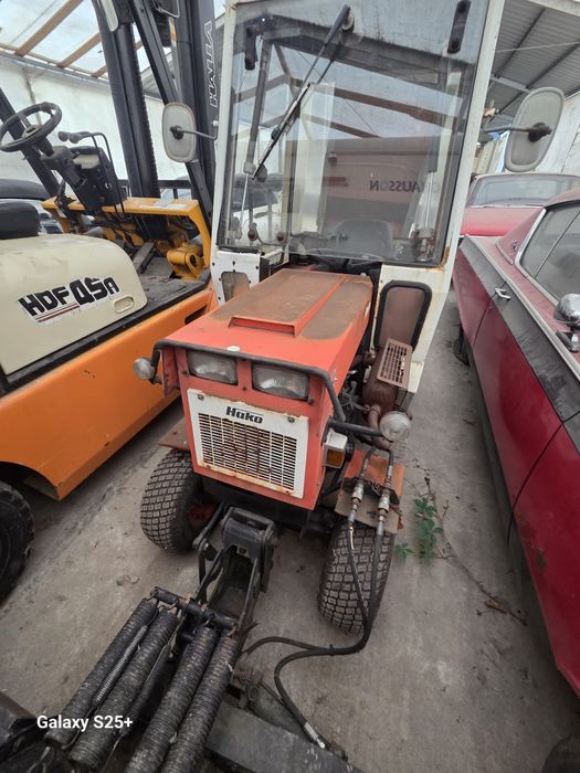 Traktor Hako pług
