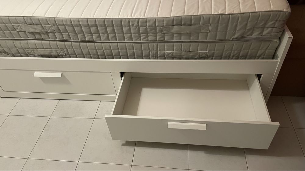 Cama Ikea Brimnes