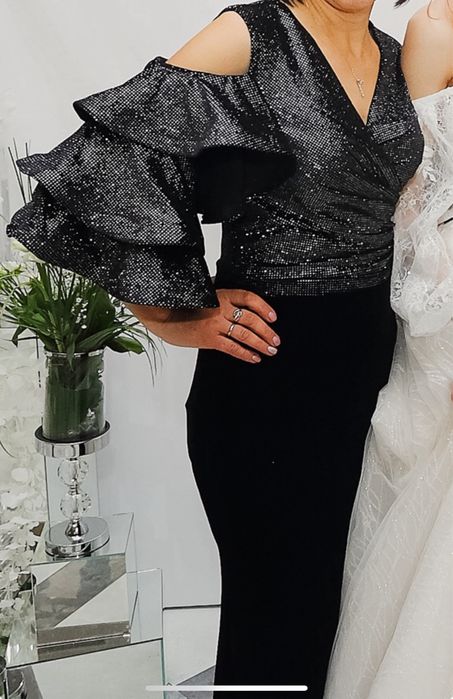 Продам сукню , вечірню , розмір 42-44, s розмір