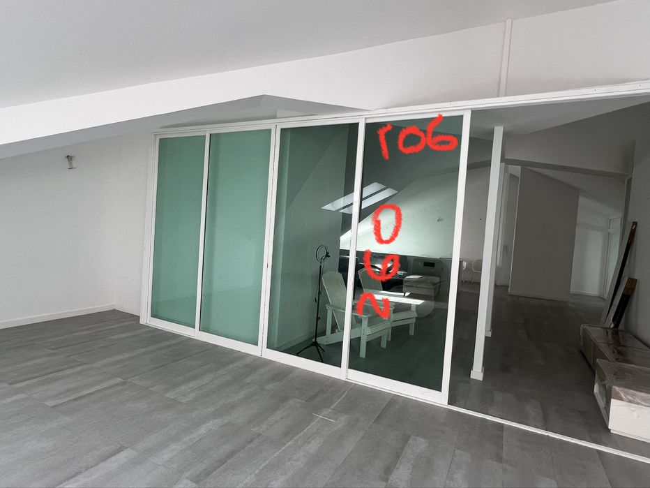 Vendo caixilharia (necessario retirar)