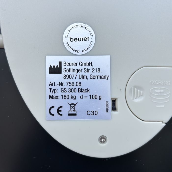 Підлогові ваги Beurer скляні чорні із силіконовою неслизькою поверхнею