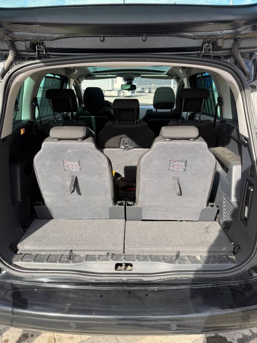 Продам peugeot 5008