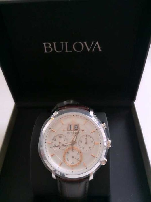 Relógio Bulova Versão Sutton Big Date Chronograph