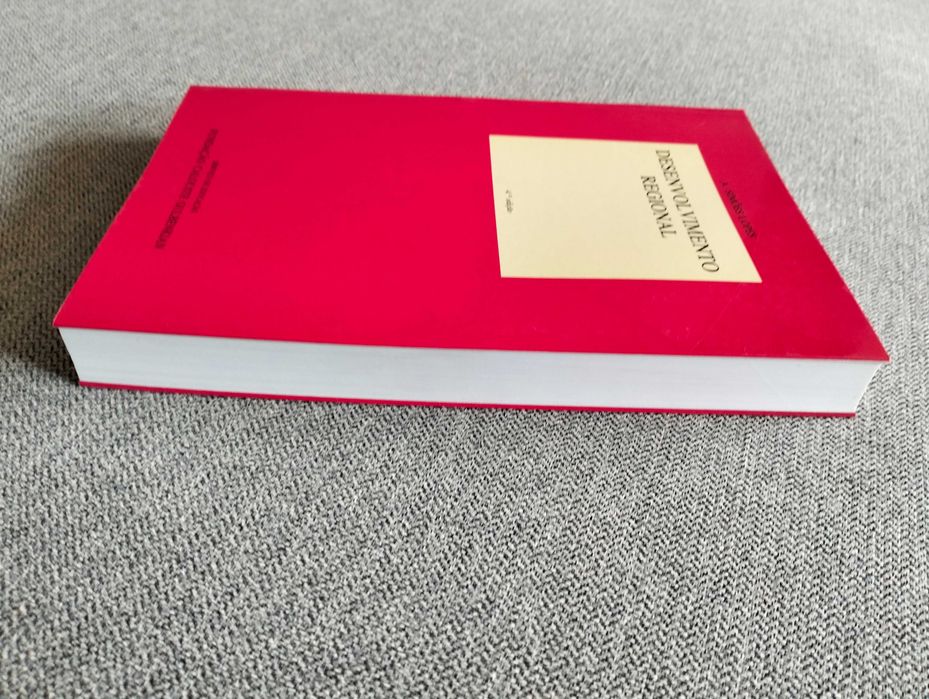 Livro "Desenvolvimento Regional" de A. Simões lopes