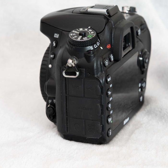 Nikon D7100 DSLR
