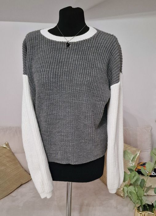 Sweterek dzianinowy"Boohoo".