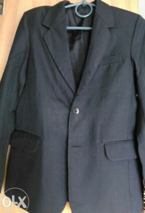 Продажа школьных костюмов