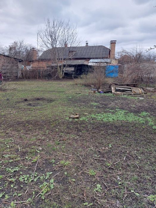 Продам 1/2 будинку в Крюкові