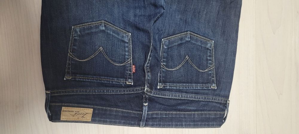 Spodnie Levi's  724 roz28