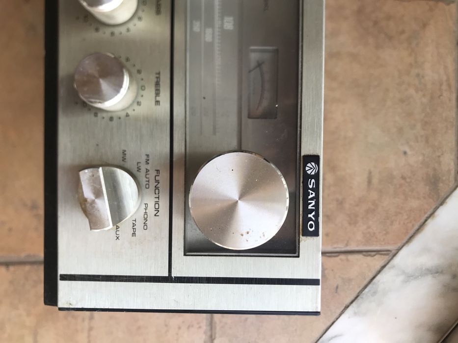 Radio leitor de Cassetes SANYO