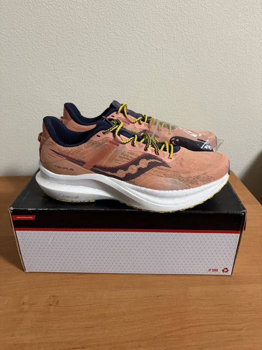 Новые ОРИГИНАЛ оригінал беговые кроссовки кросівки Saucony Tempus