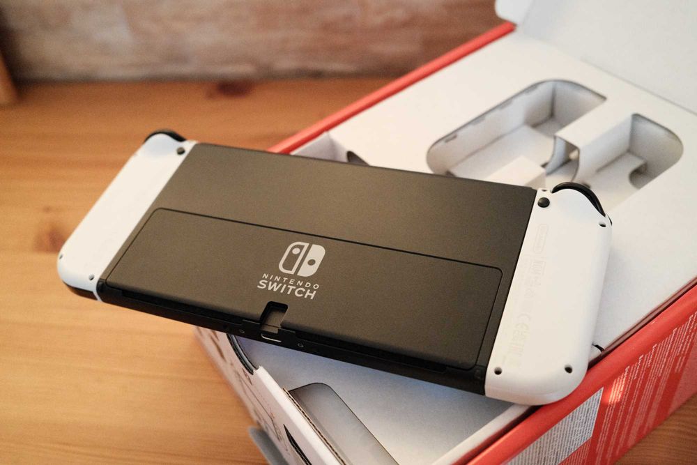 Nintendo Switch OLED (c/ fatura e garantia)