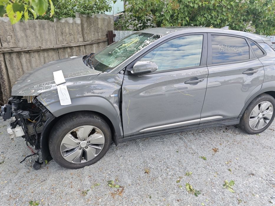 Hyundai Kona EV limited 2019 64kWh 31000 миль из США