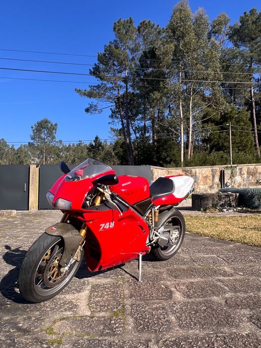 Ducati 748 R