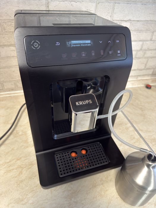 Кавомашина Krups EVIDENCE PLUS EA894Black edition Матова. Вітрина