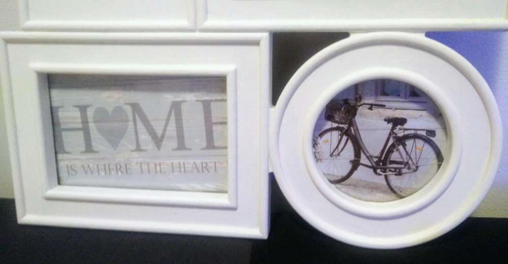 Wall Frame for 4 Photos64585176713090122
