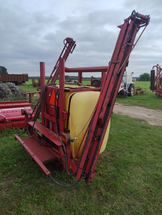 Opryskiwacz Hardi 1000l belka 12m