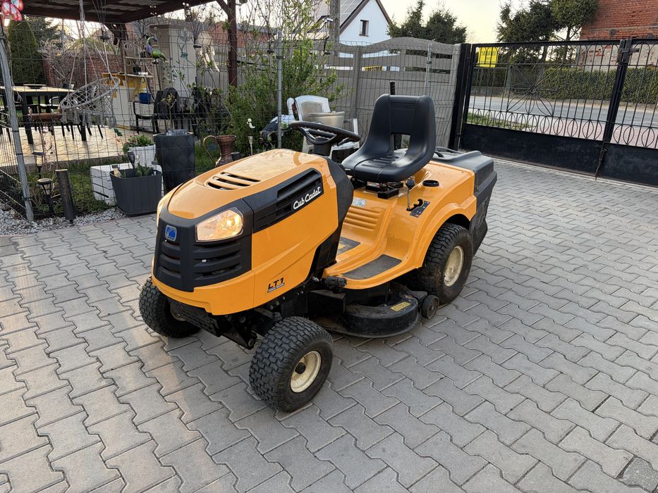 Traktorek Cub Cadet!!