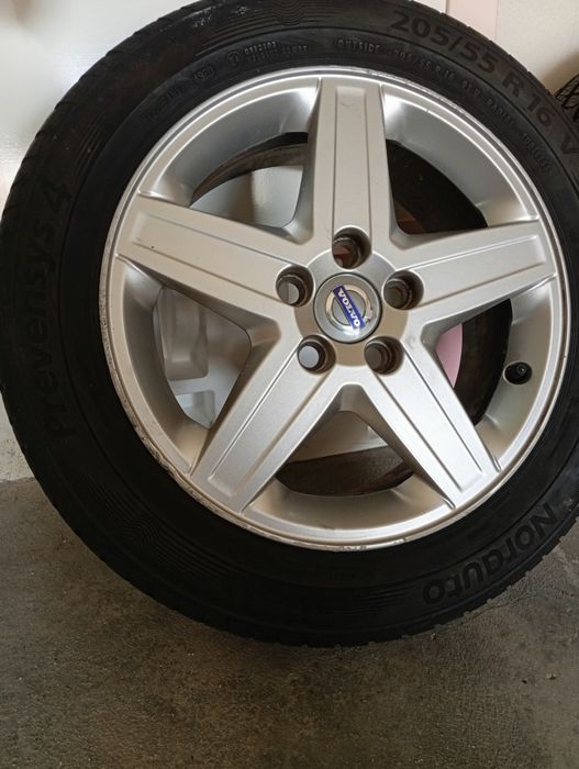 Jantes e pneus Volvo c30
