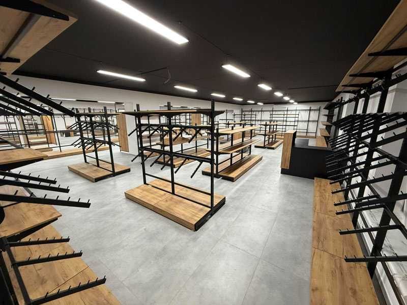 Торговельні стелажі металеві. Стійки для одягу. (Виробник)