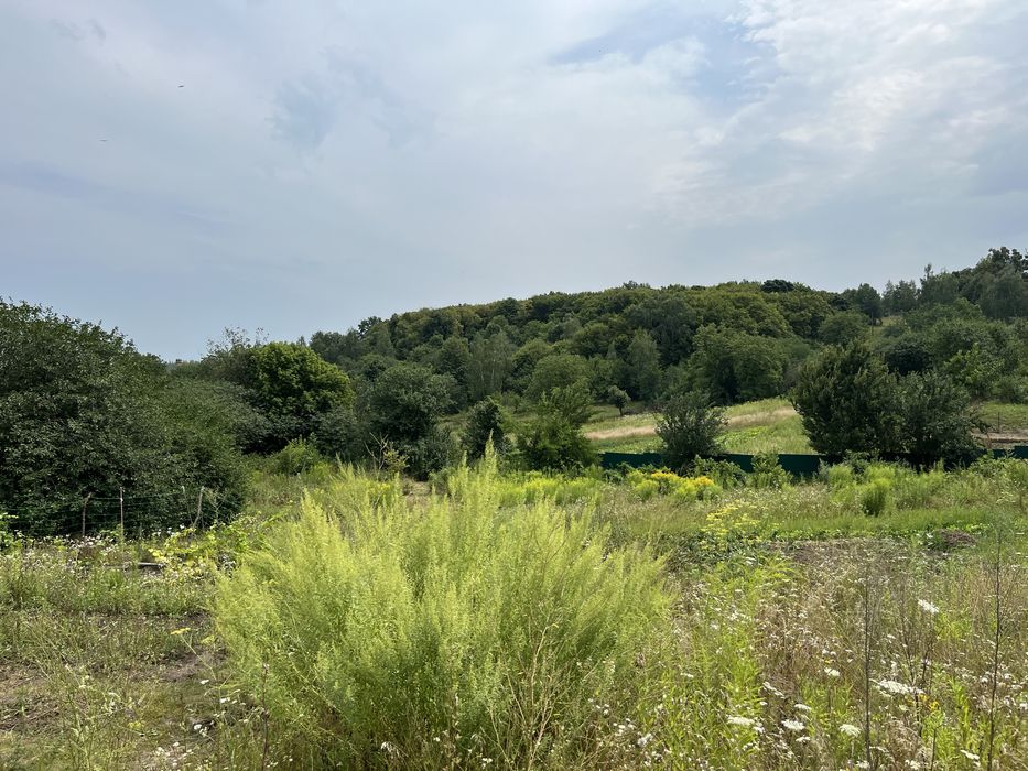 Ділянка з гарним краєвидом в тихій локації