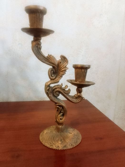 Продам подсвечник