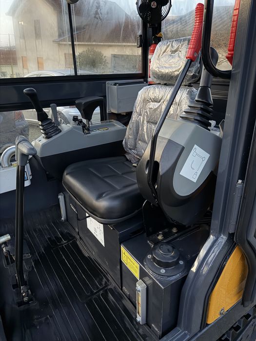 Giratoria Infront 2Ton 2023 Motor Yanmar