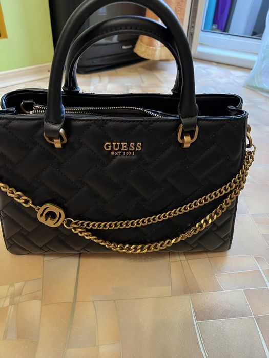 Мечта многих женщин Guess