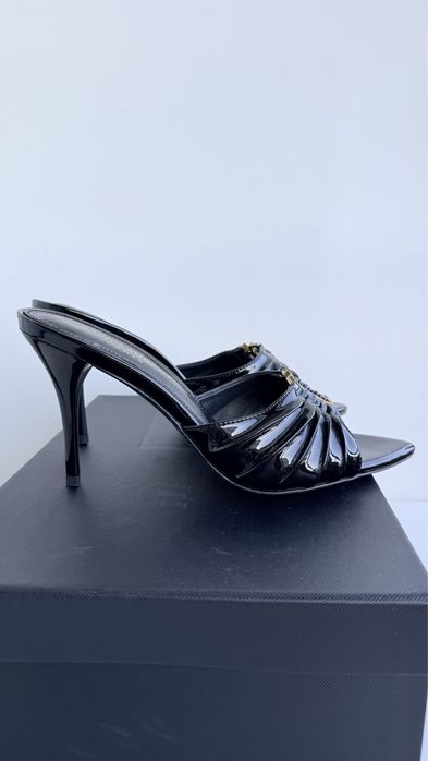 Szpilki Saint Laurent