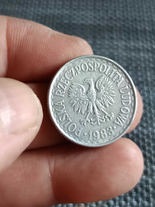 Sprzedam monetę 1 zloty 1983 rok skretka