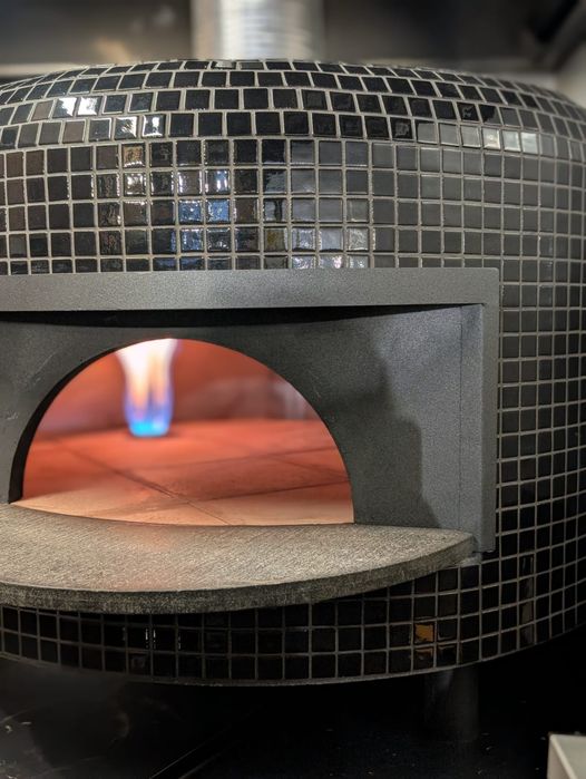 Piec do pizzy 450° idealny do foodtrucka 240kg