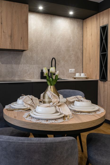 Stół okrągły rozkładany LOFT Pająk metalowa podstawa - personalizacja , transport