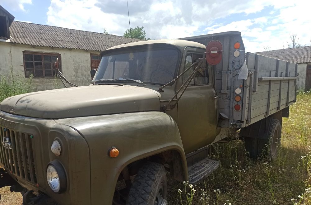 Продам Газ 52 бортовий