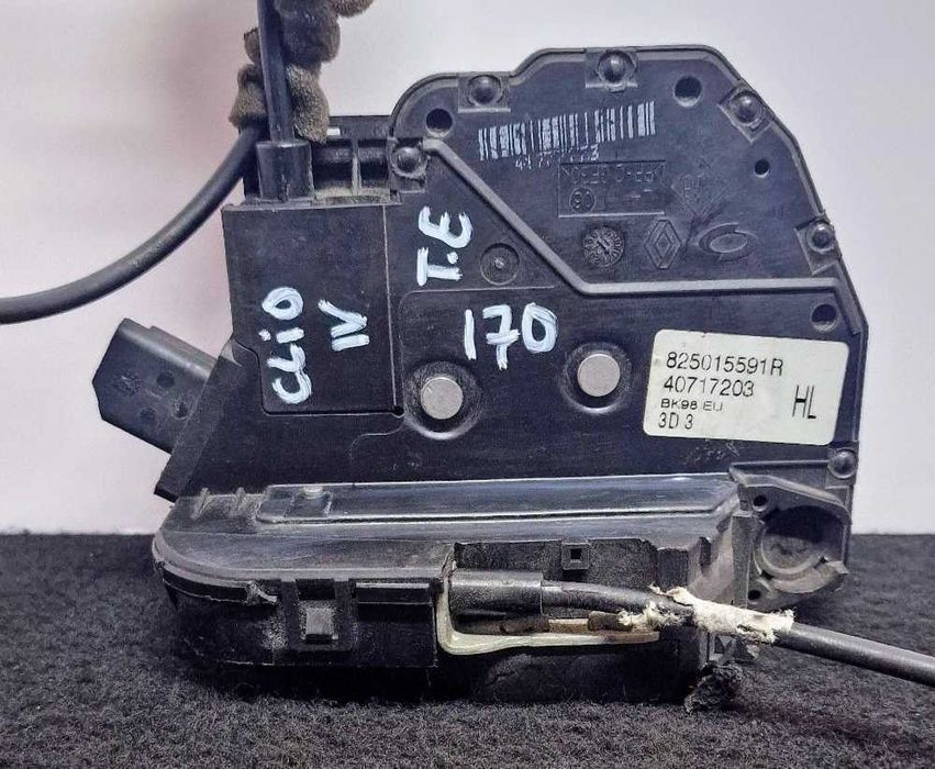 Fechadura / Fecho Porta Trás Esquerdo 825015591R - RENAULT CLIO IV