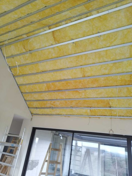 Adaptacje poddaszy Ocieplenia  Sufity podwieszane Gładzie gipsowe