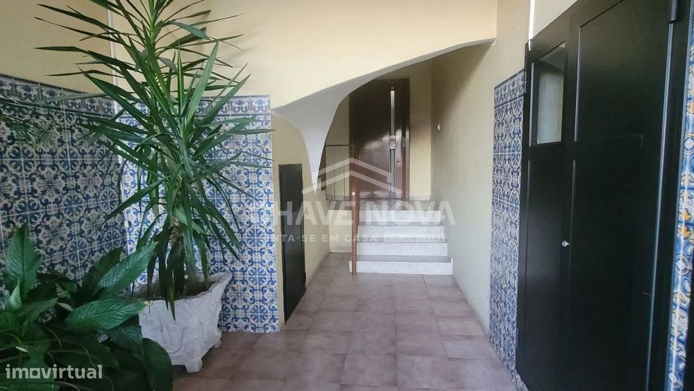 T2 P/ ARRENDAMENTO - São Romão do Coronado